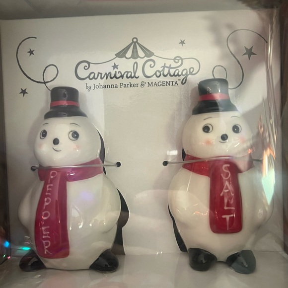 Johanna Parker Carnival cottage snowmen s&p - Picture 5 of 5